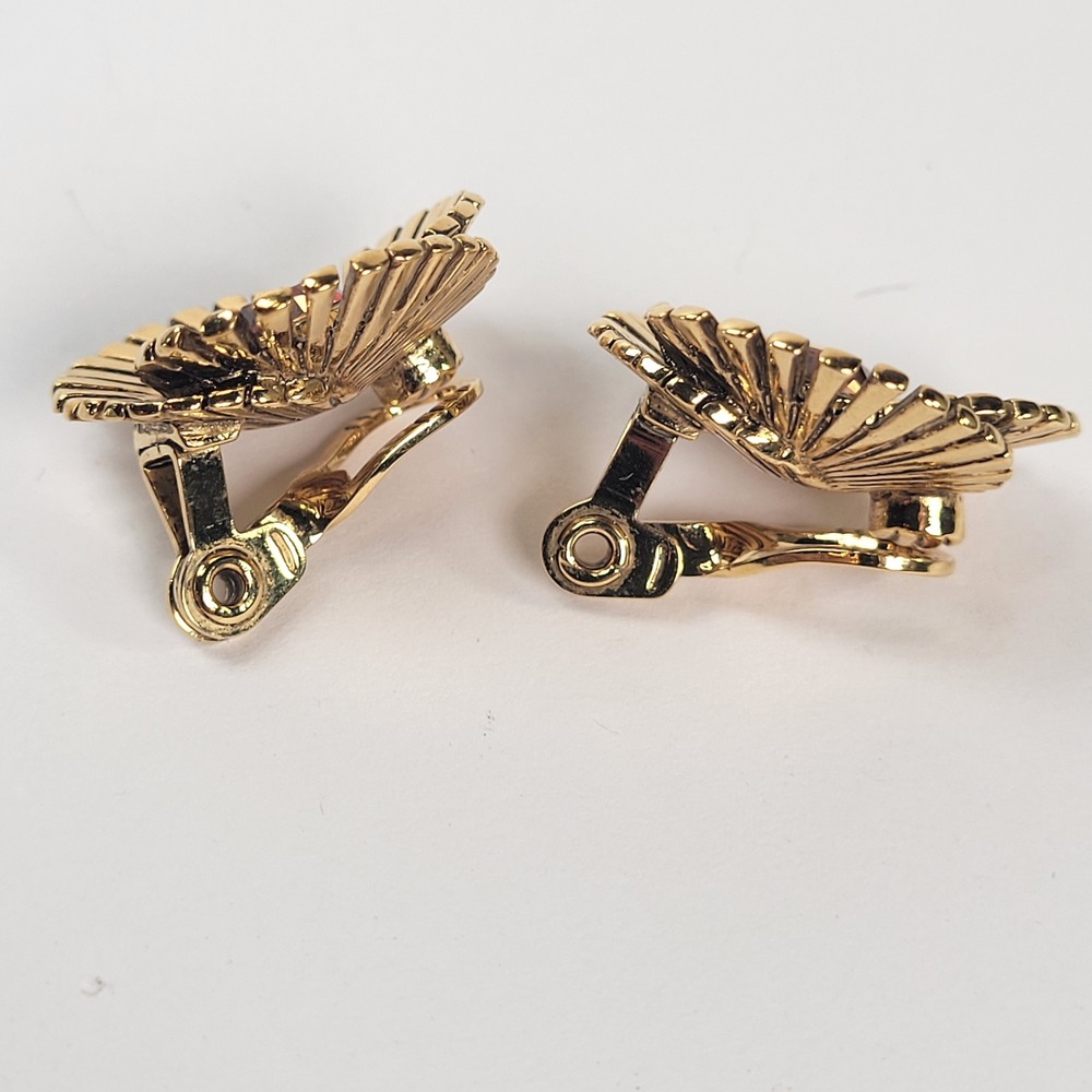 Vintage Monet Gold Tone Spiral Sunburst Clip On Earrings Cognac Rhinestone NOS - Picture 6 of 8